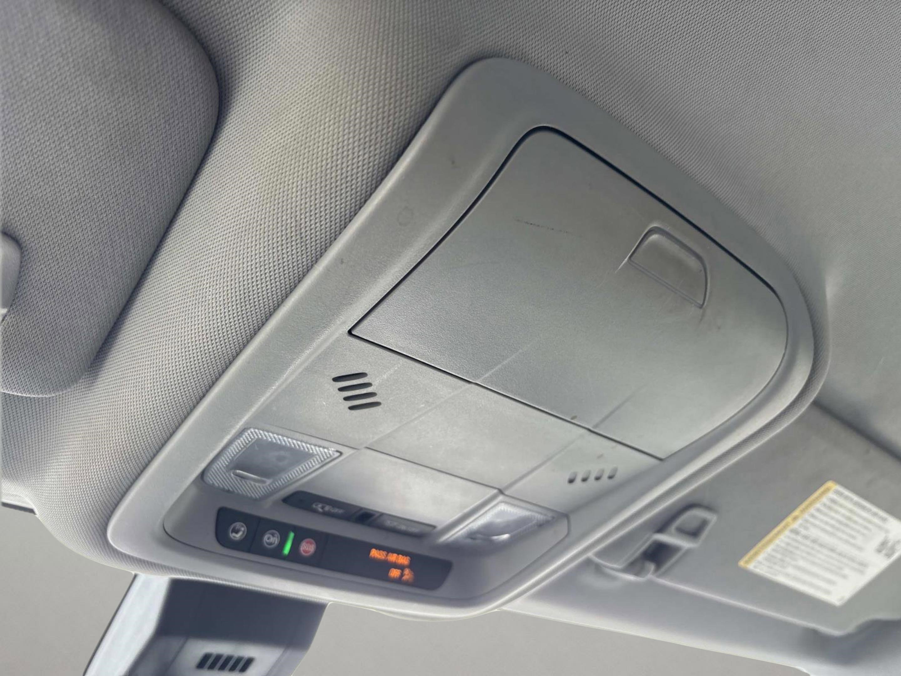 Used 2020 Chevrolet Equinox LT image 34