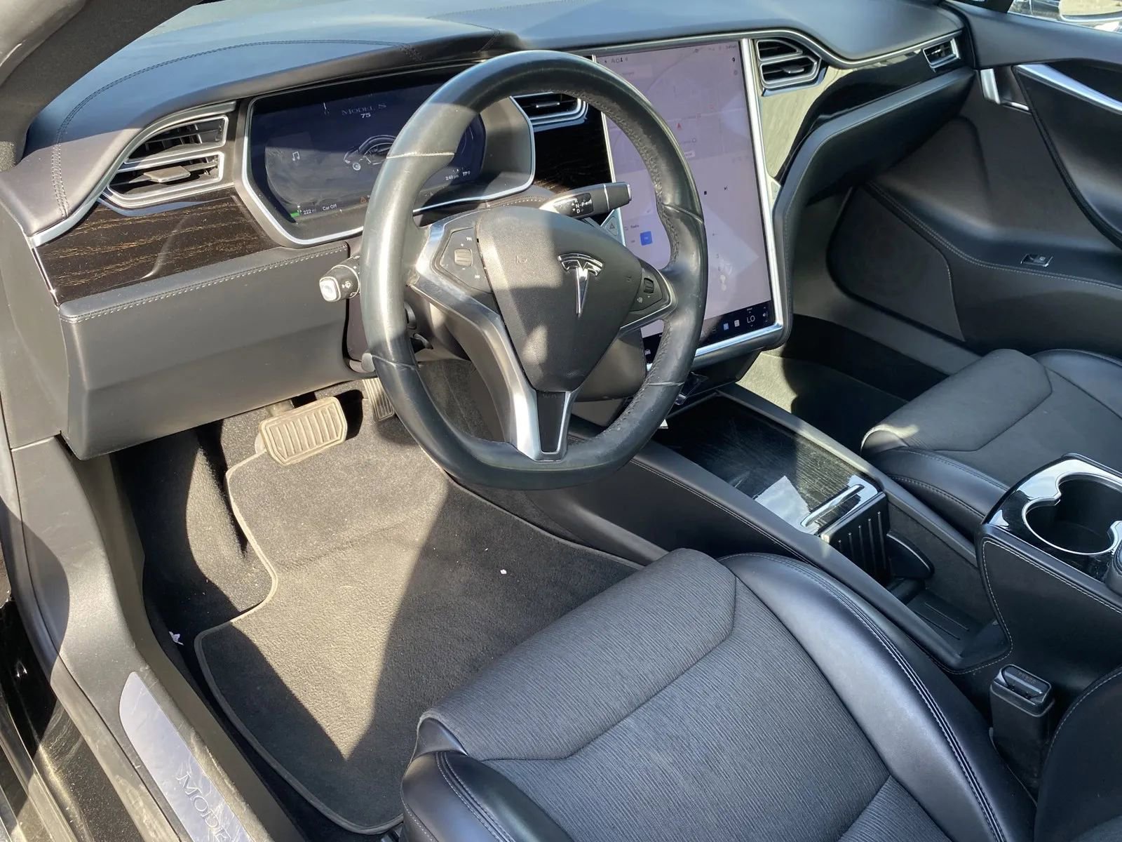Used 2017 Tesla Model S 75 RWD image 10