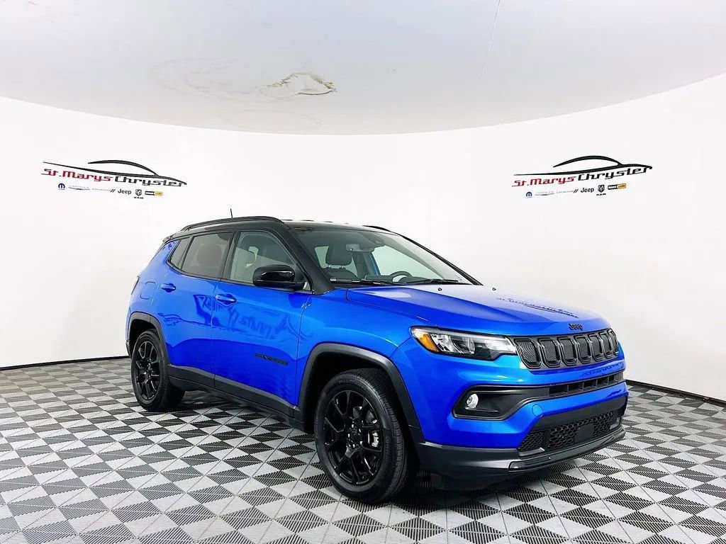 Used 2022 Jeep Compass Altitude w/ Convenience Group image 1