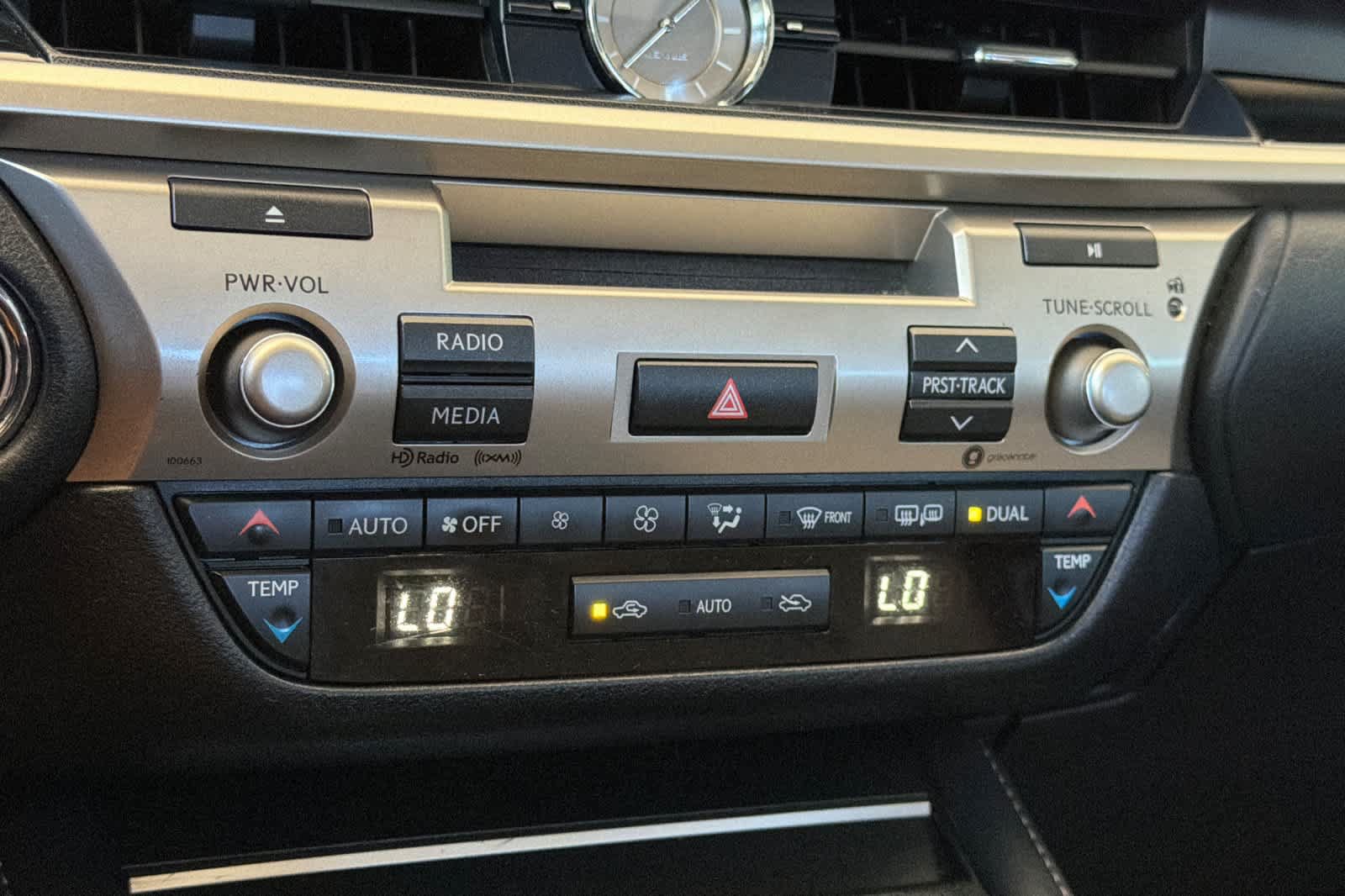 Used 2018 Lexus ES 350 w/ Accessory Package FWD image 21