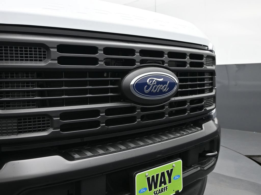 New 2026 Ford F250 XL w/ F-250 >10K GVWR Package AWD/4WD image 5