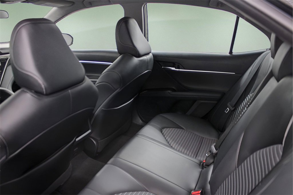 Used 2021 Toyota Camry SE image 13