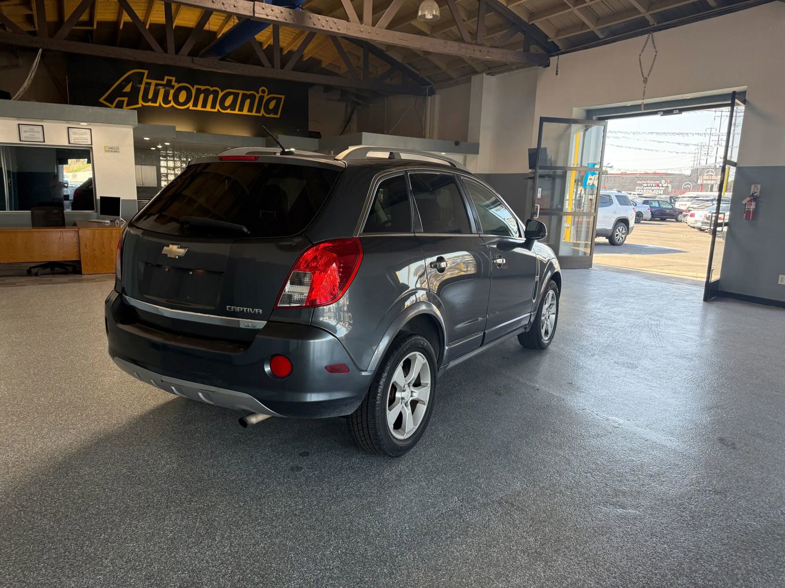 Used 2013 Chevrolet Captiva Sport LTZ image 7