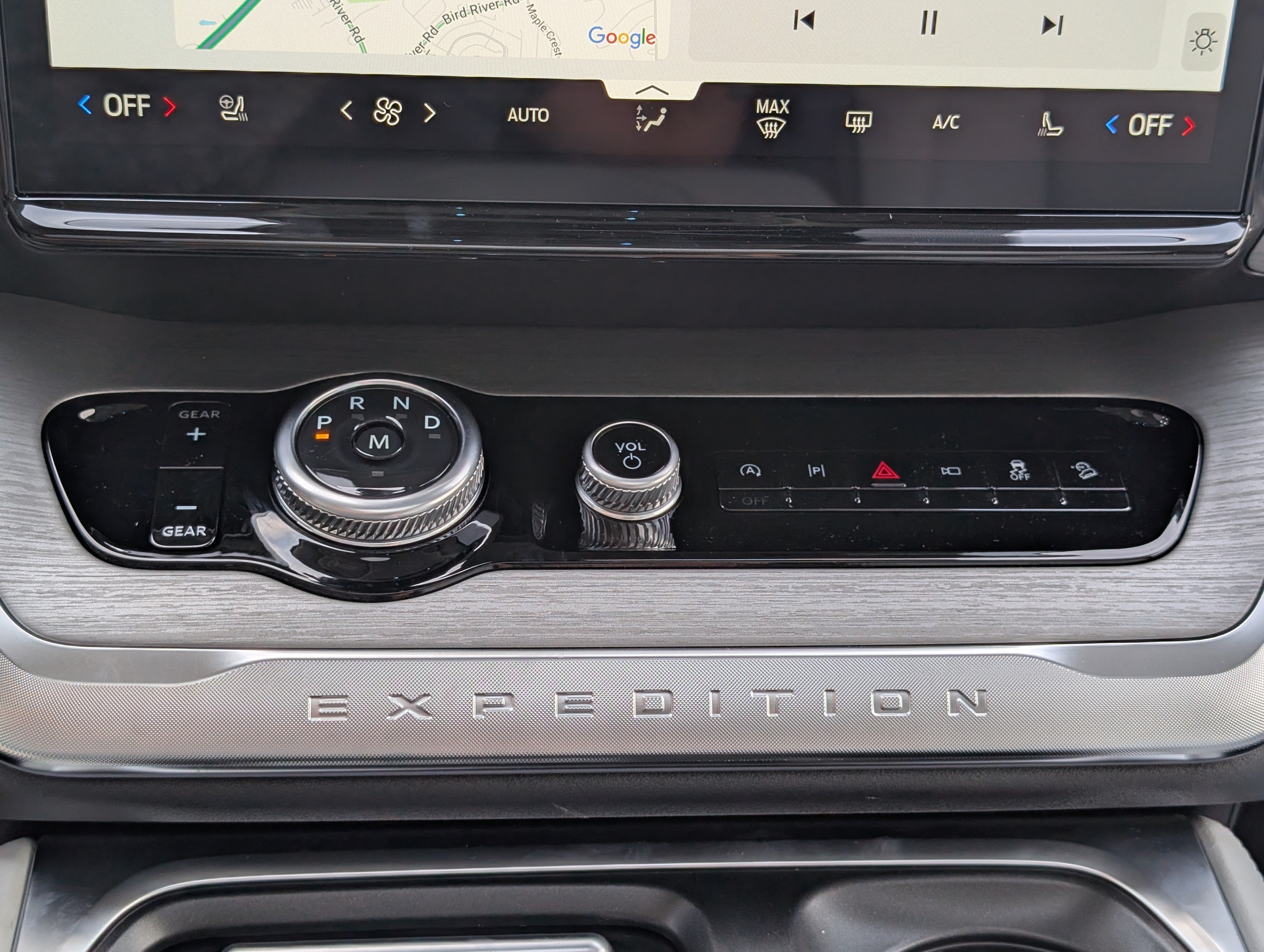 New 2027 Ford Expedition Platinum w/ Platinum Ultimate Package AWD/4WD image 28