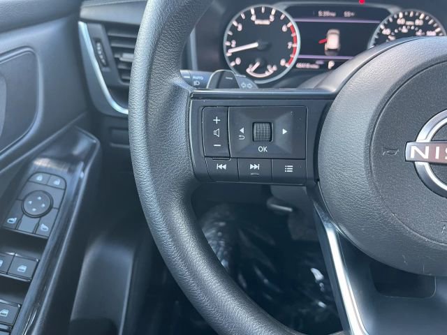 Used 2024 Nissan Rogue S AWD/4WD image 21