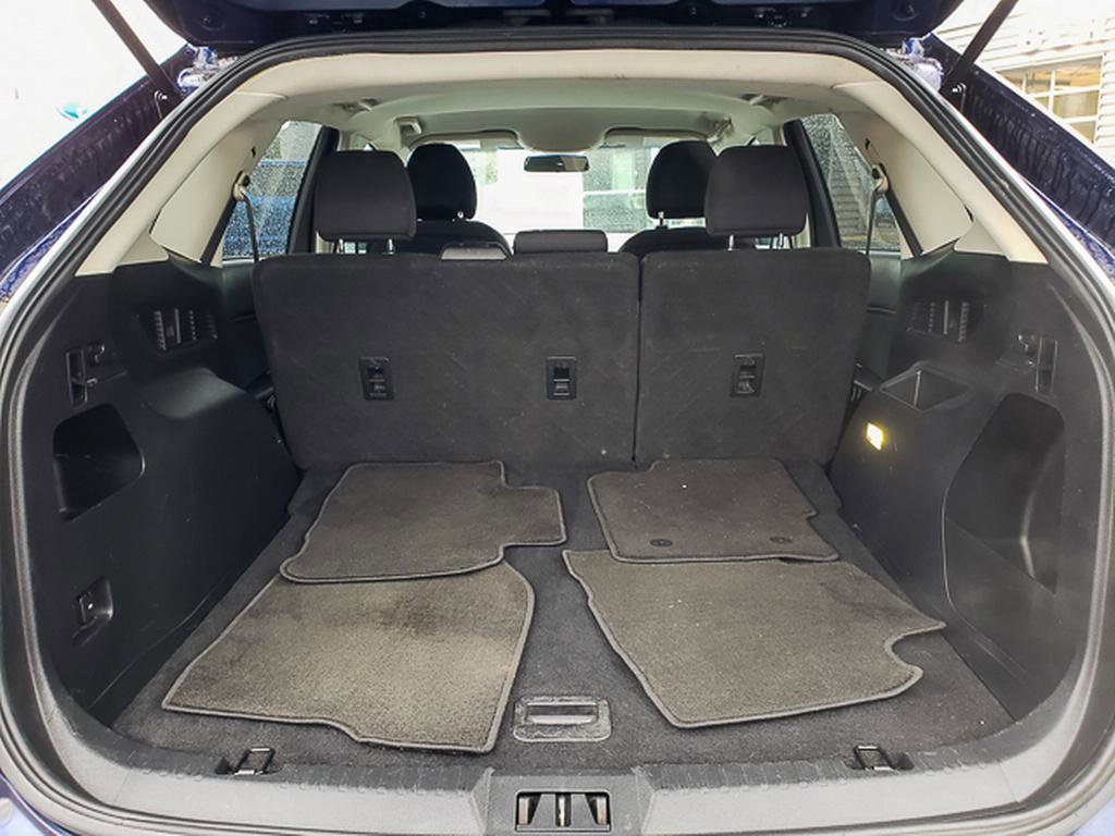 Used 2016 Ford Edge SE image 19