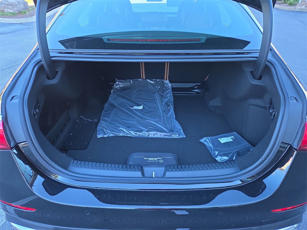 New 2026 Mercedes-Benz E 350 4MATIC Sedan image 14