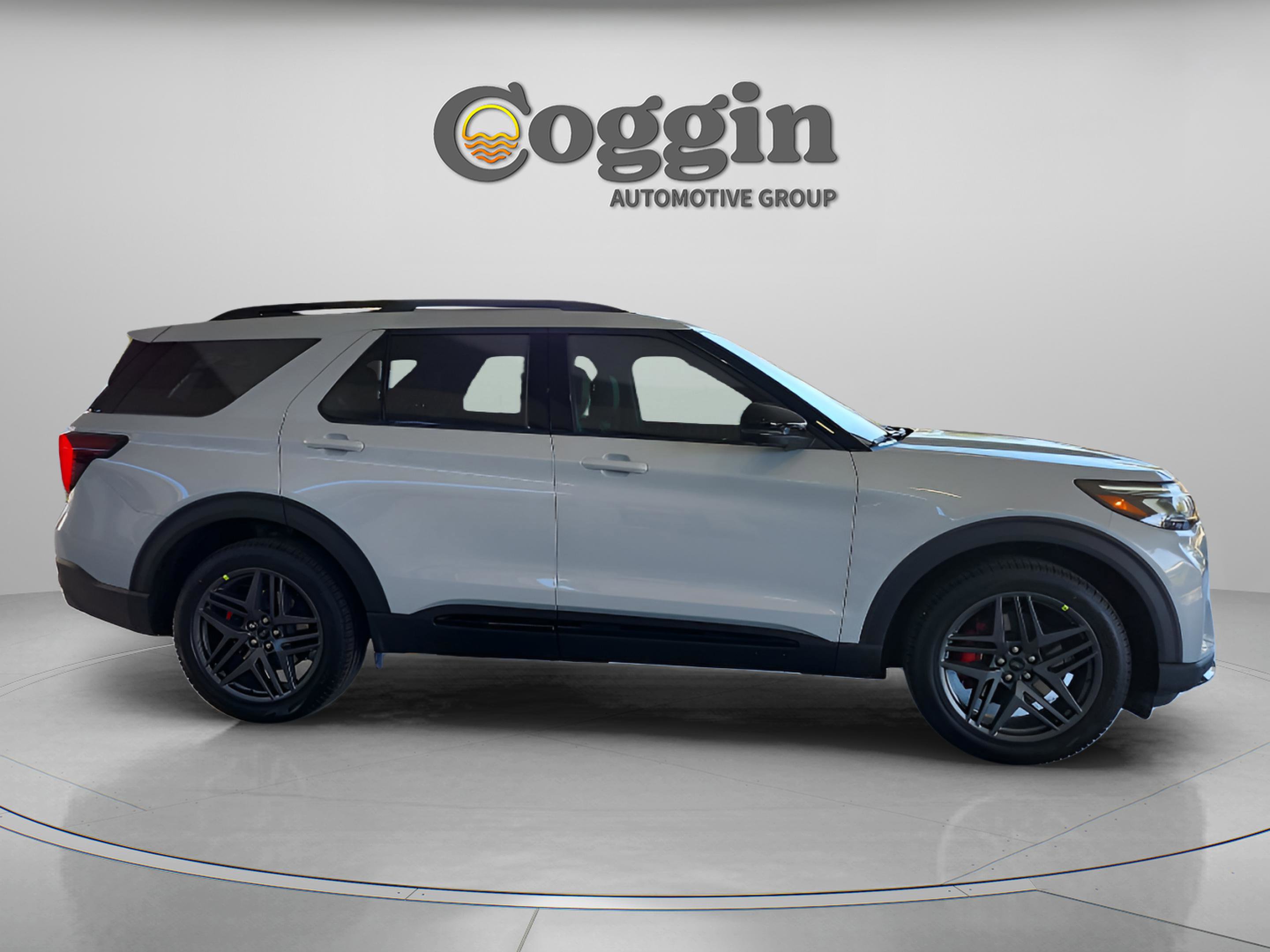 New 2026 Ford Explorer ST w/ Sun And Sound Package image 6