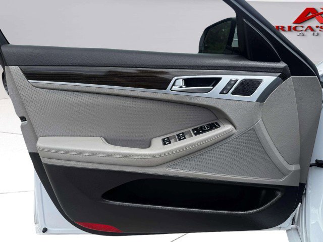 Used 2019 Genesis G80 3.8 image 18