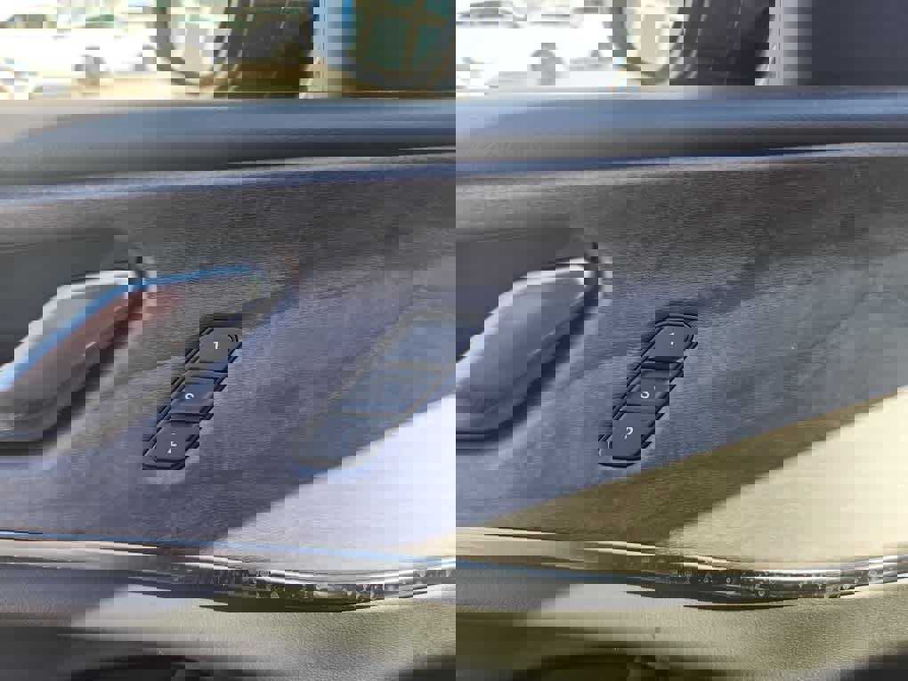 Used 2023 Jeep Grand Cherokee L Overland image 25