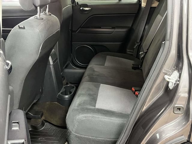Used 2016 Jeep Patriot Latitude FWD image 17