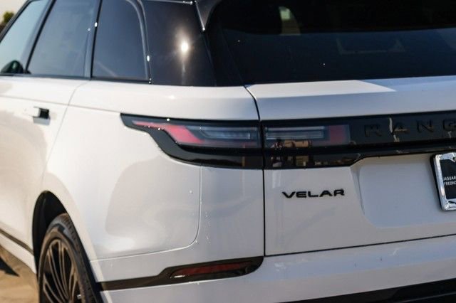 New 2026 Land Rover Range Rover Velar Dynamic SE image 7