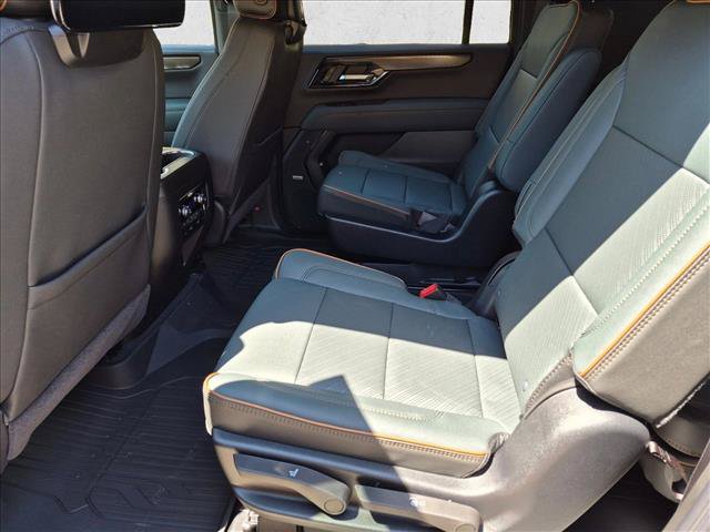 New 2026 GMC Yukon XL AT4 w/ AT4 Premium Plus Package AWD/4WD image 12