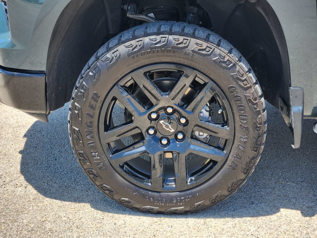 Used 2025 Chevrolet Silverado 1500 LT Trail Boss w/ LT Trail Boss Premium Package AWD/4WD image 10
