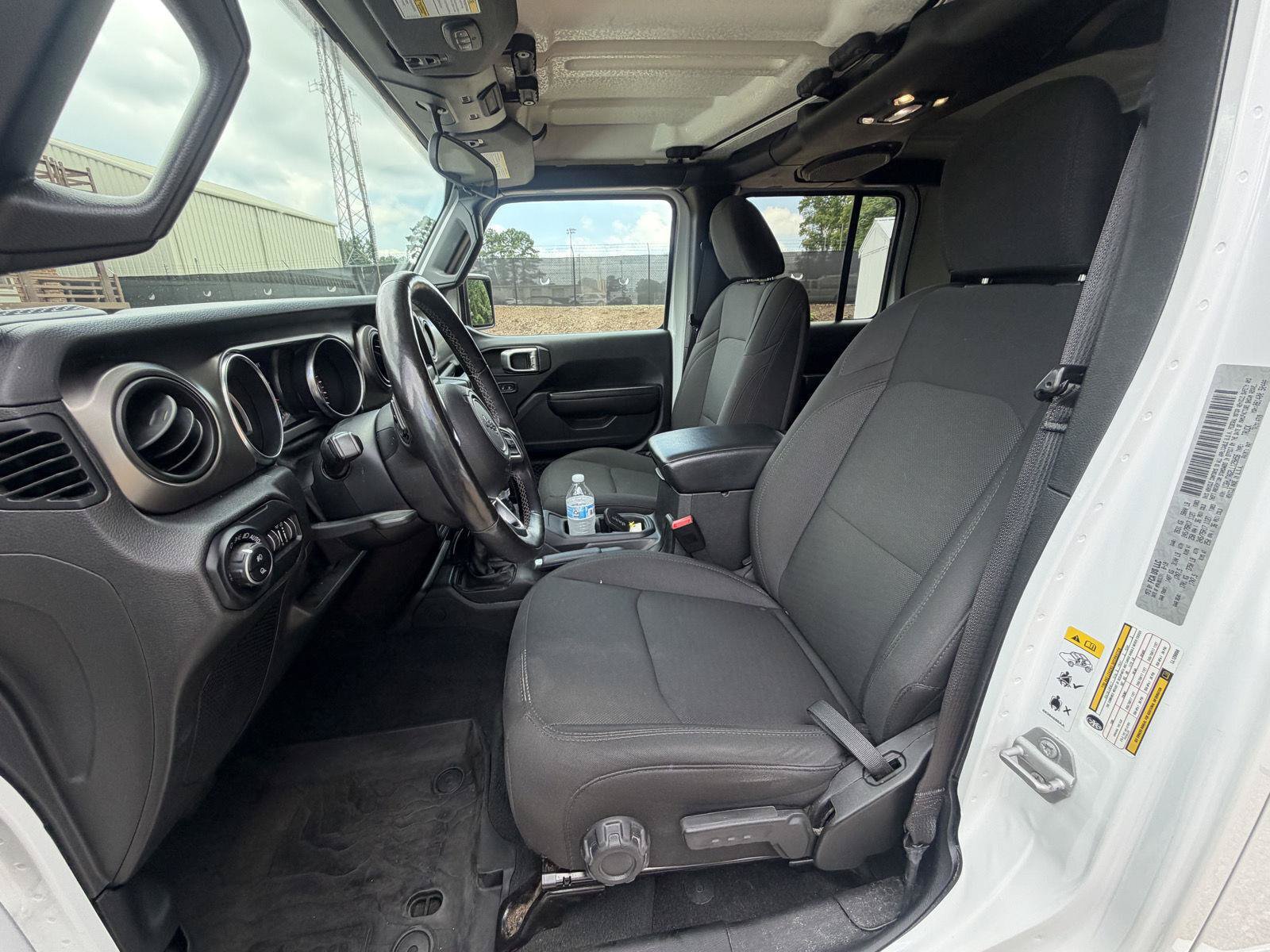 Used 2020 Jeep Gladiator Sport w/ Quick Order Package 24S AWD/4WD image 9