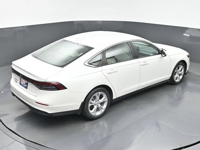 Used 2024 Honda Accord LX image 32
