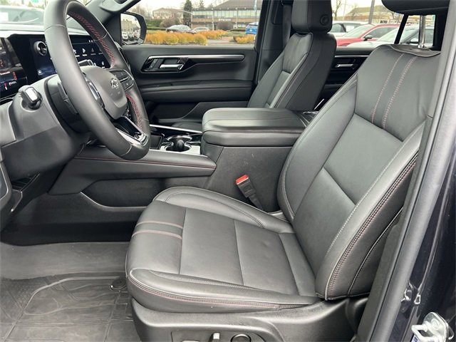 Used 2025 Chevrolet Tahoe RST image 13