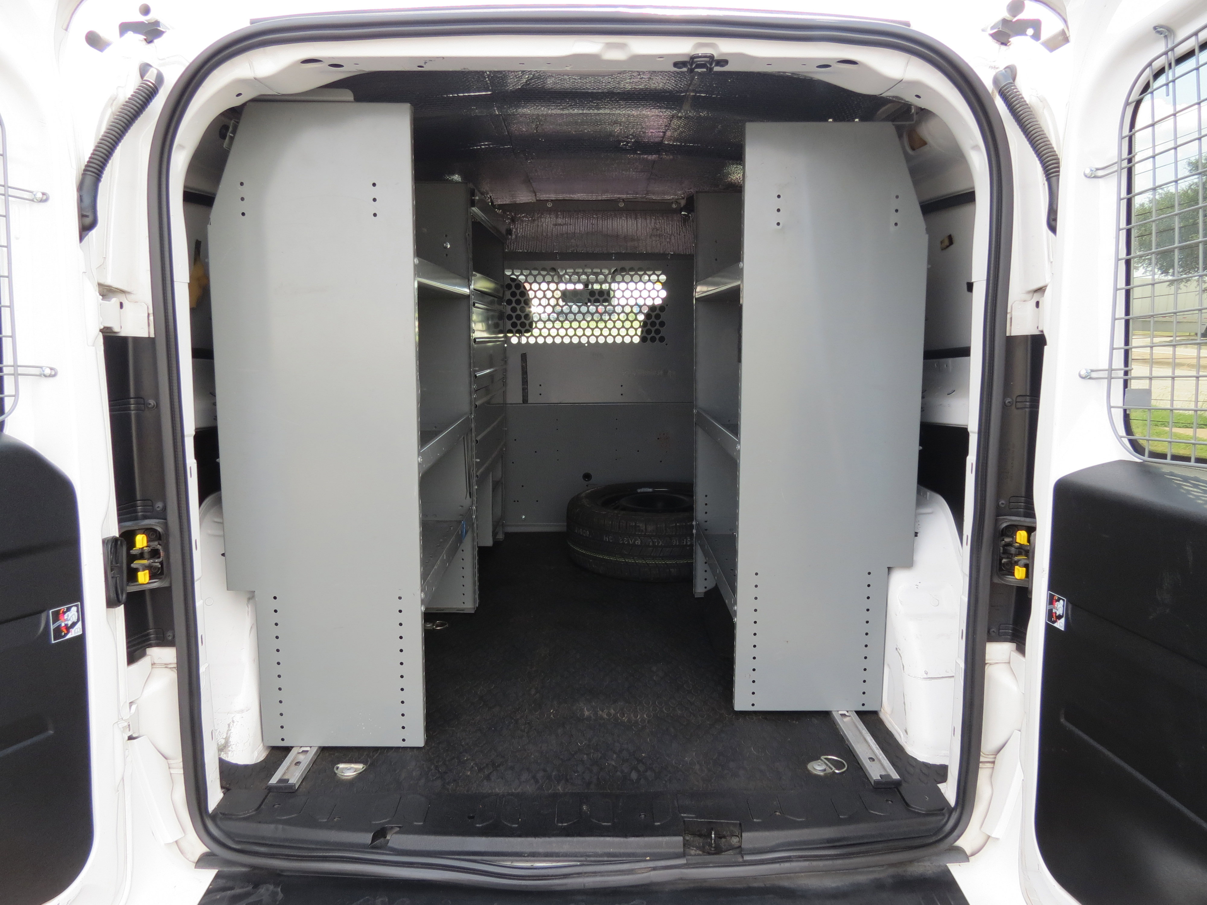 Used 2018 RAM ProMaster City Tradesman SLT image 9