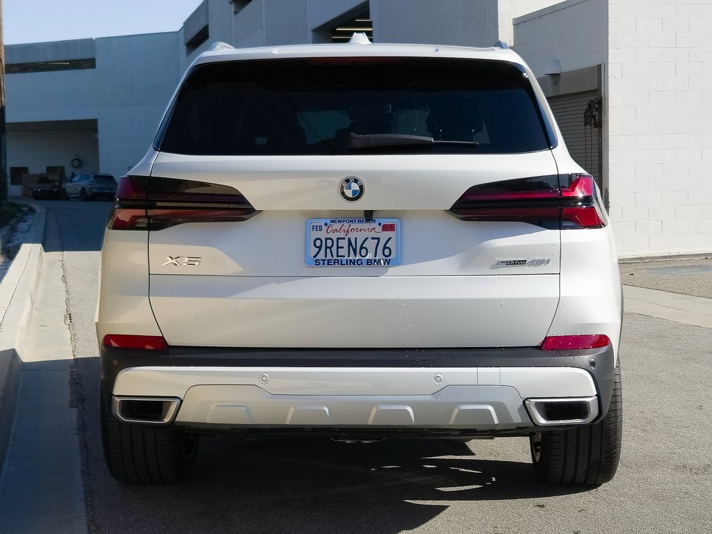 Used 2025 BMW X5 sDrive40i w/ Parking Assistance Package image 6