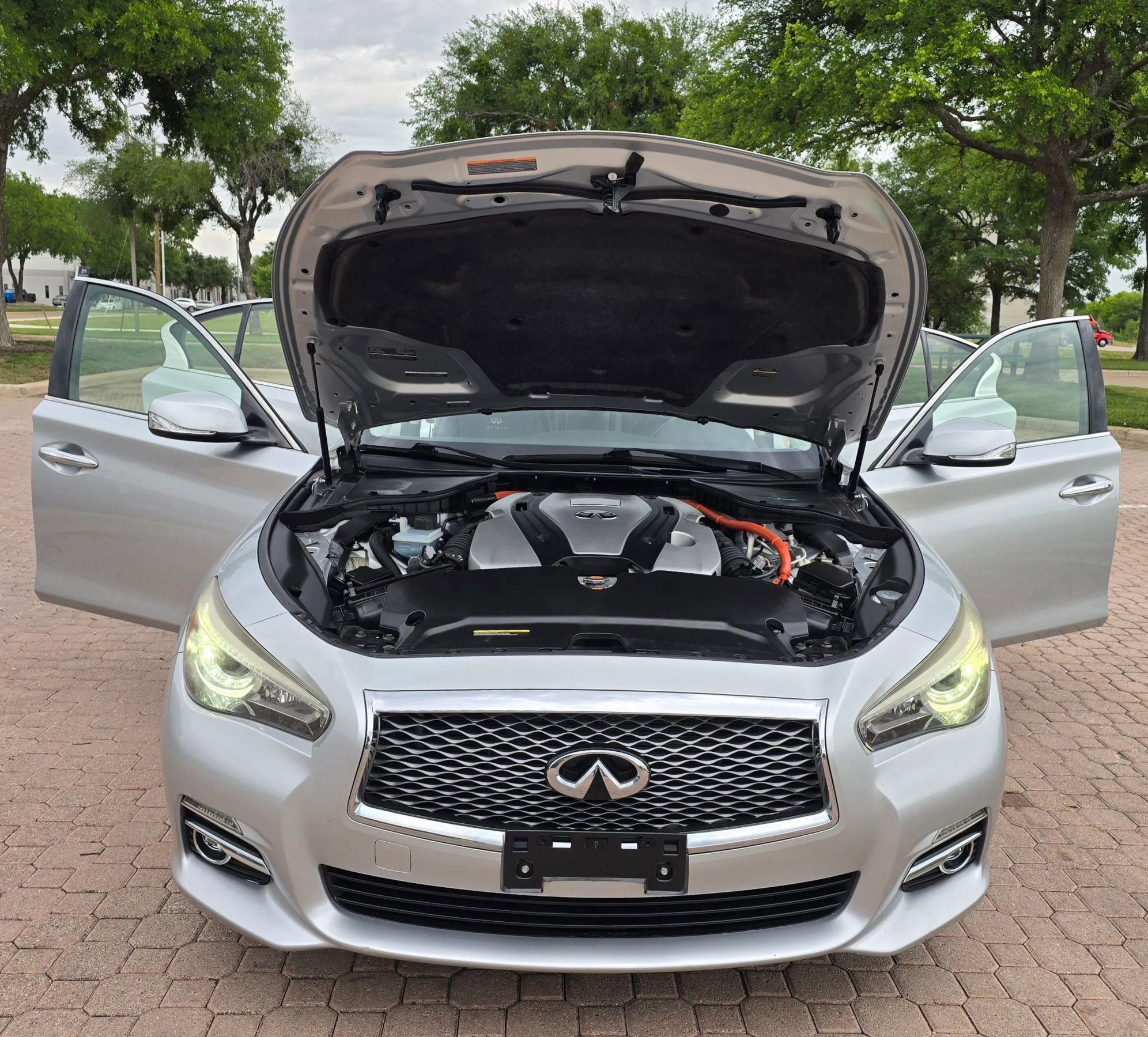 Used 2014 INFINITI Q50 Premium w/ Navigation Package AWD/4WD image 12