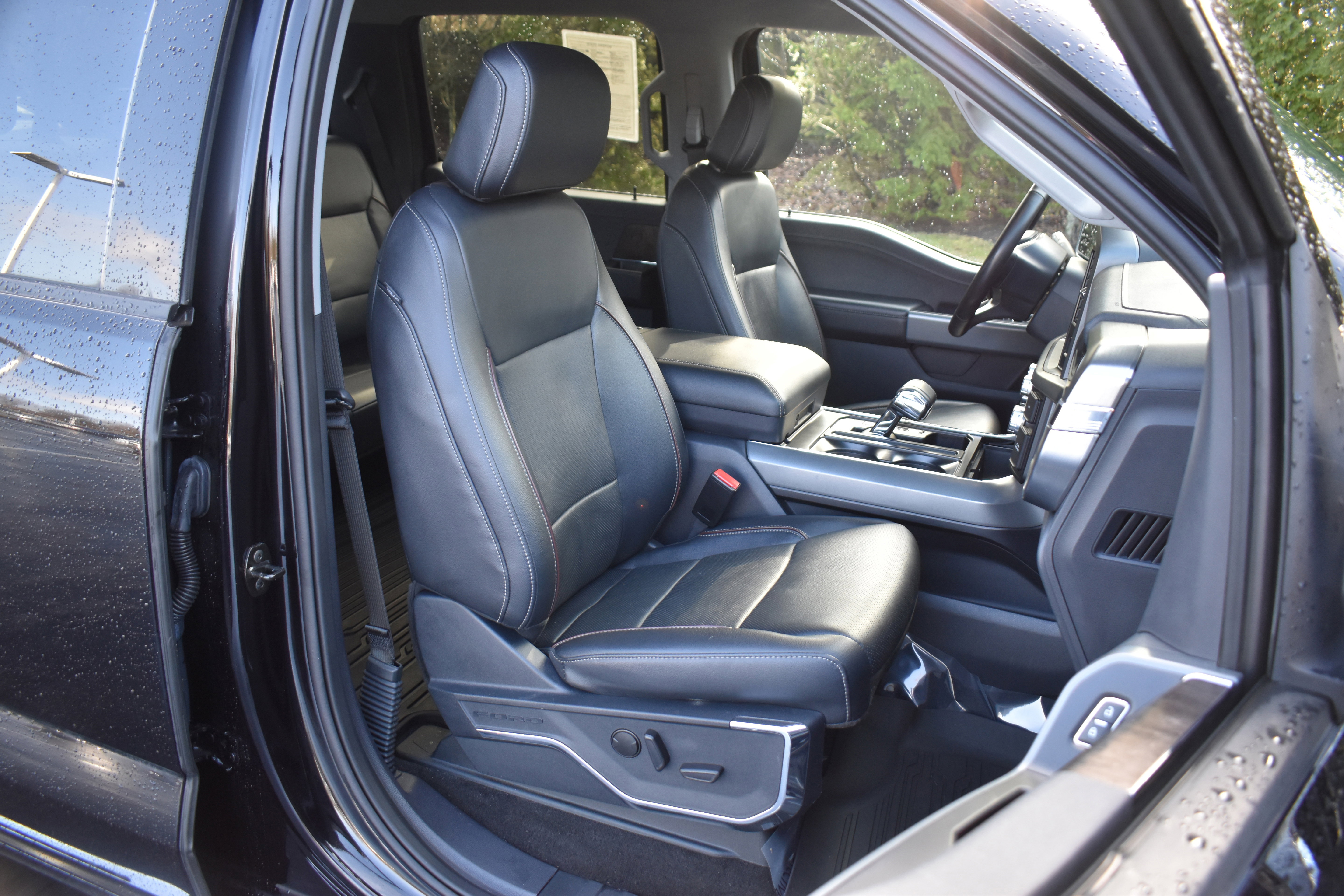 Used 2022 Ford F150 Lariat w/ Bed Utility Package image 30