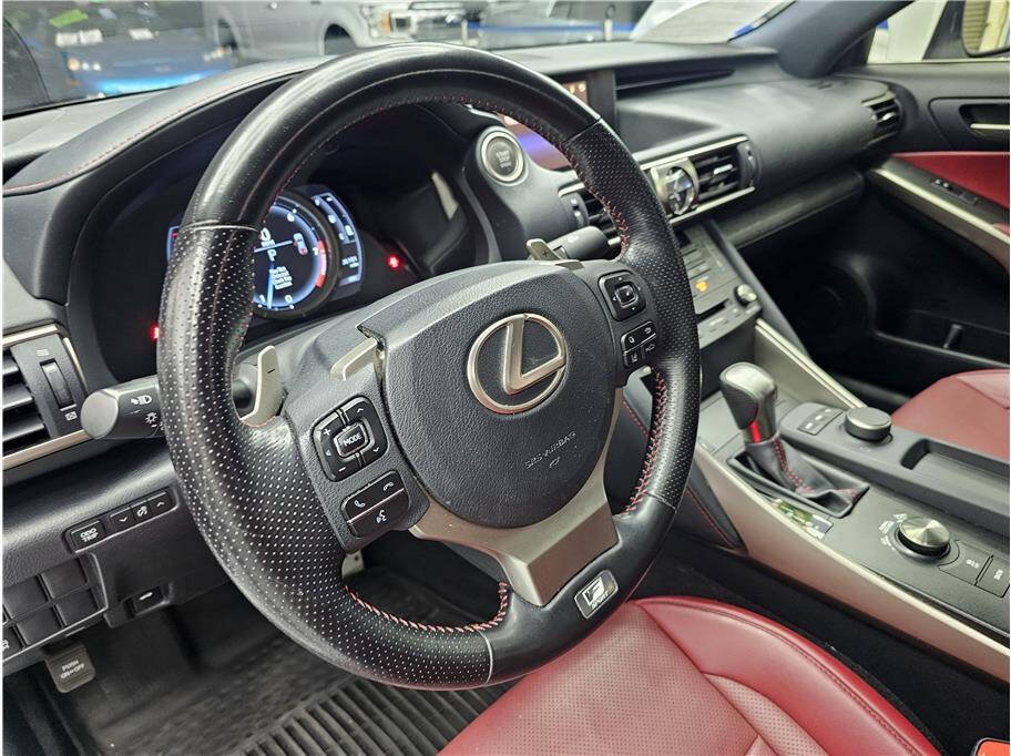 Used 2020 Lexus IS 350 F Sport w/ F Sport Package RWD image 10