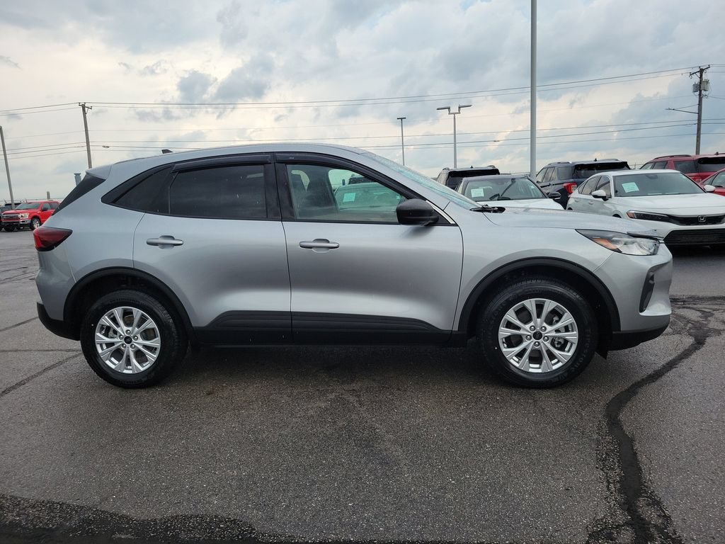 Certified 2023 Ford Escape Active w/ Tech Pack #1 AWD/4WD image 3