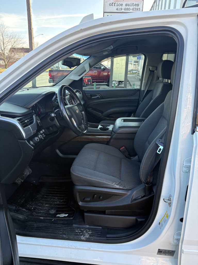 Used 2019 Chevrolet Tahoe LS w/ All-Season Package image 7