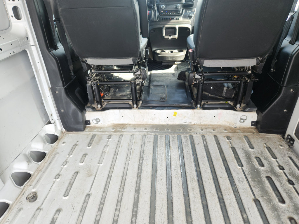 Used 2025 RAM ProMaster 2500 w/ Convenience Group FWD image 21