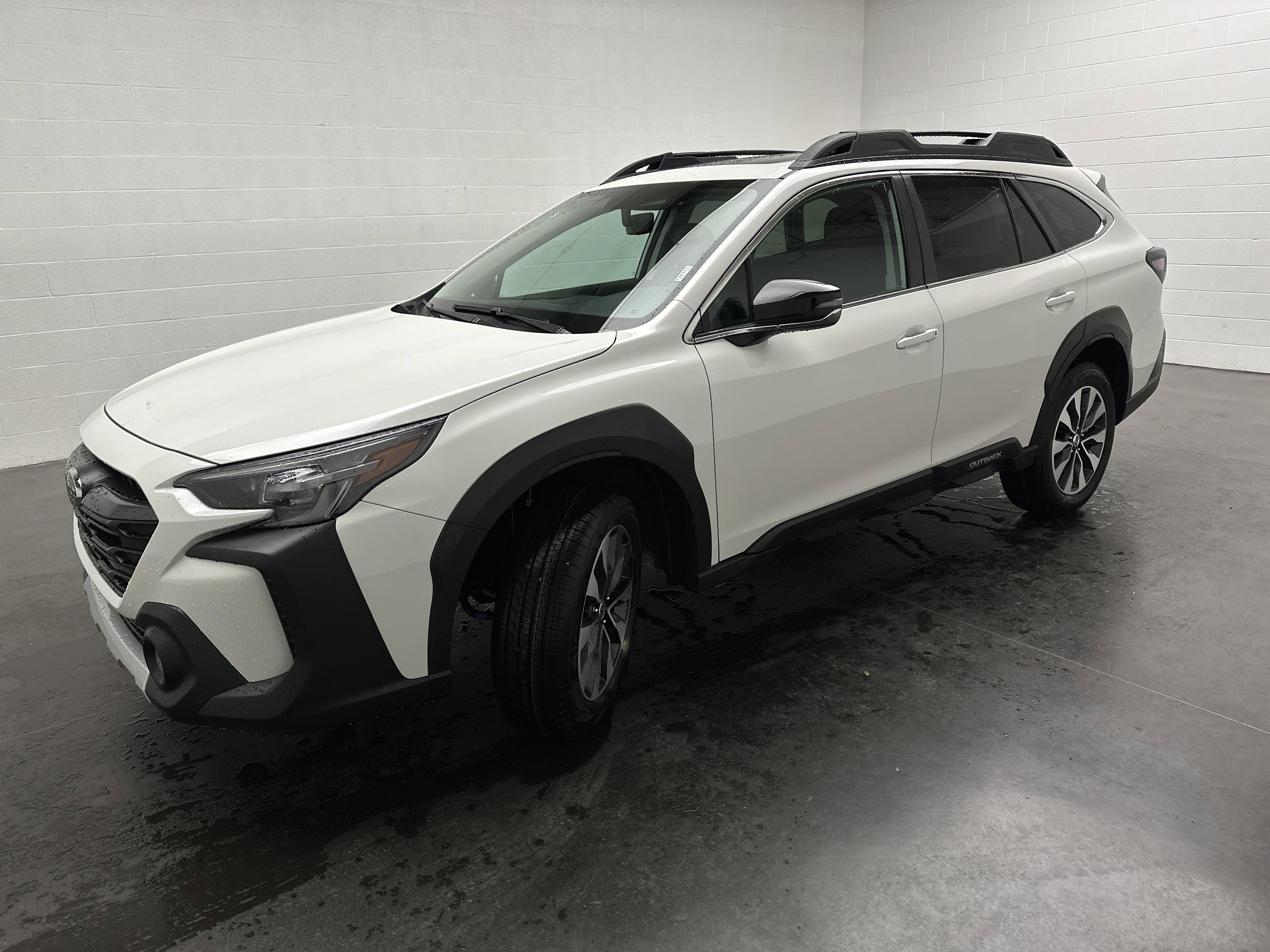 New 2025 Subaru Outback Limited image 4