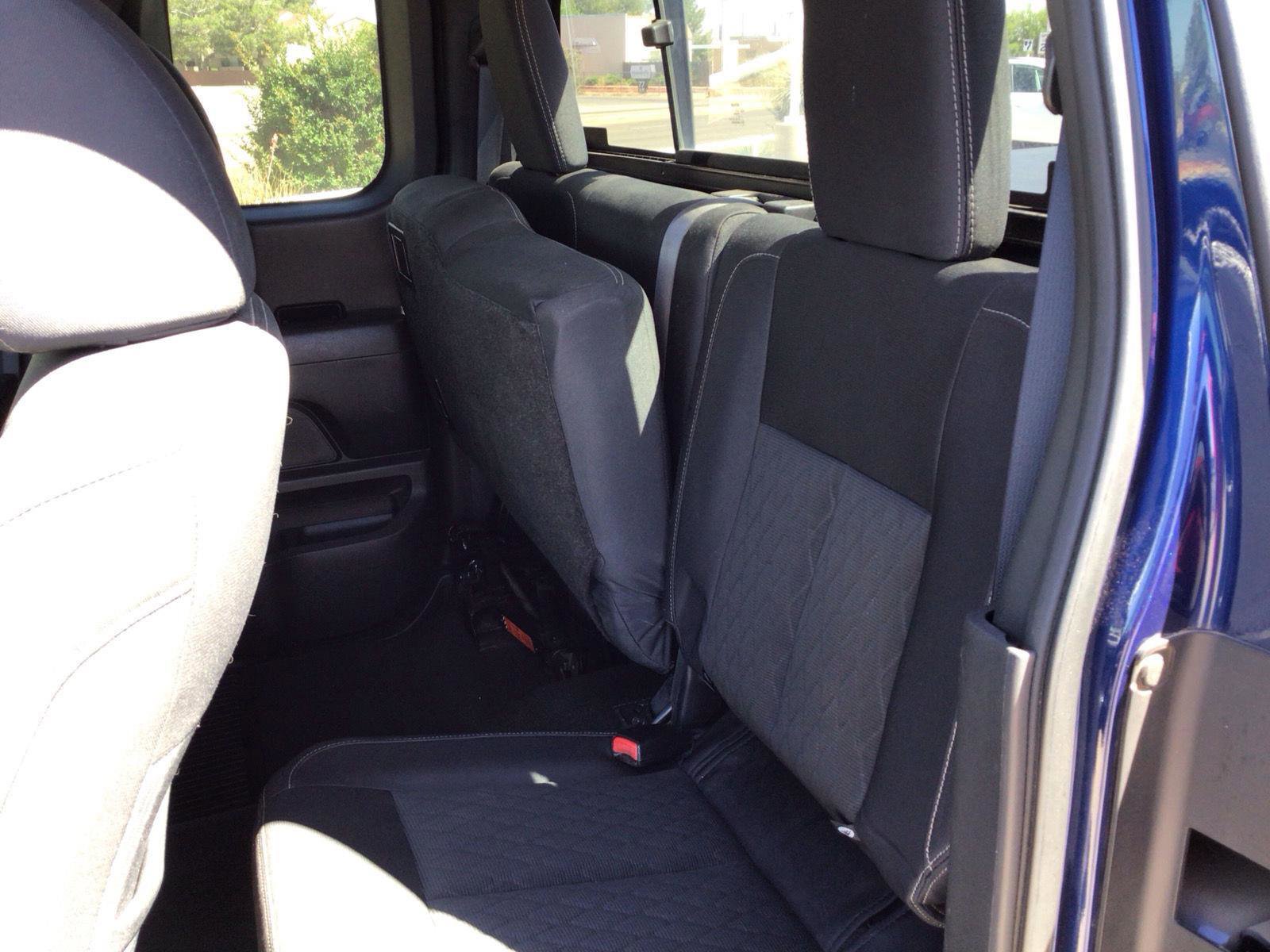 Used 2017 Nissan Titan SV AWD/4WD image 14