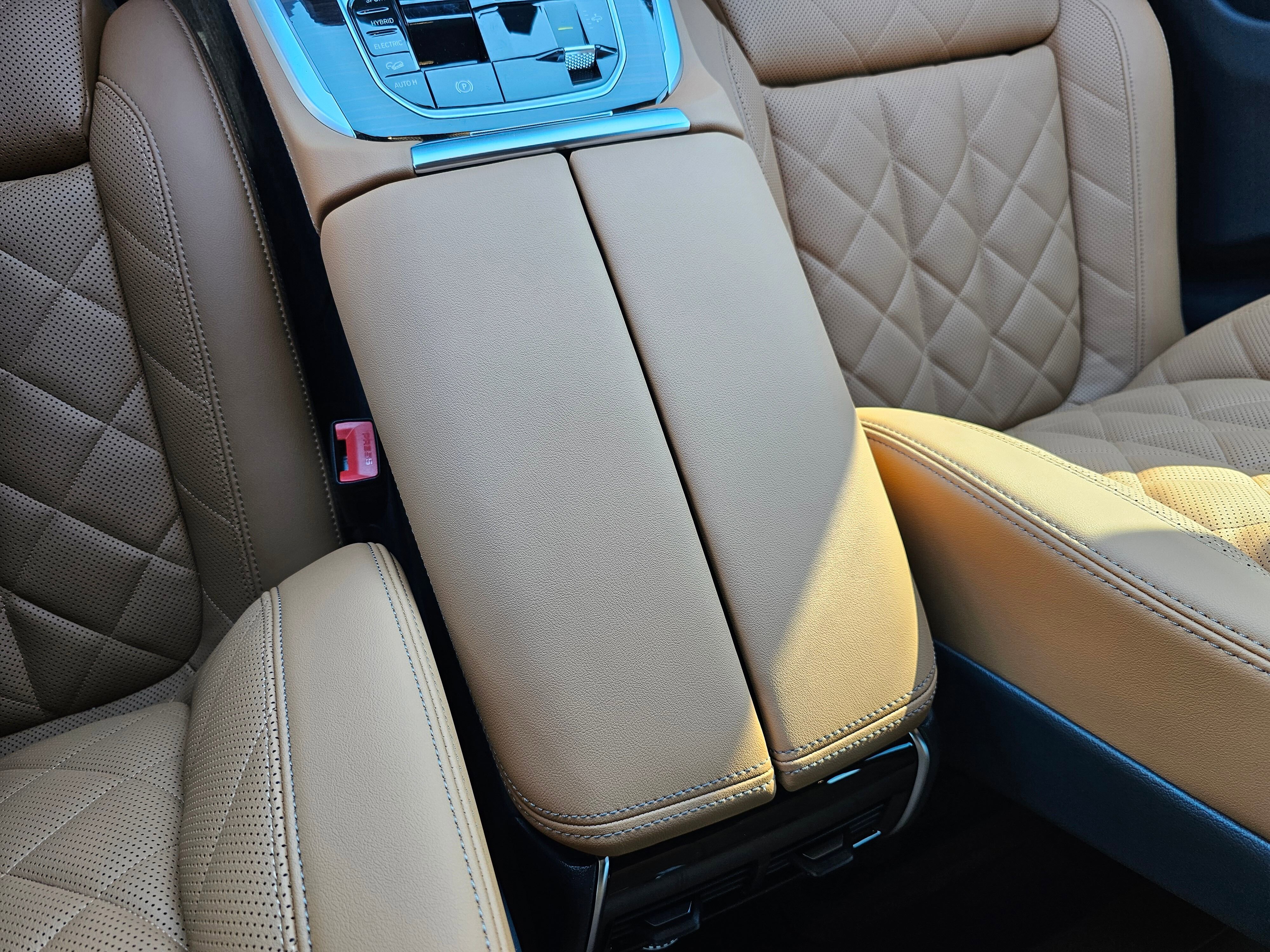 New 2026 BMW X5 xDrive50e image 24