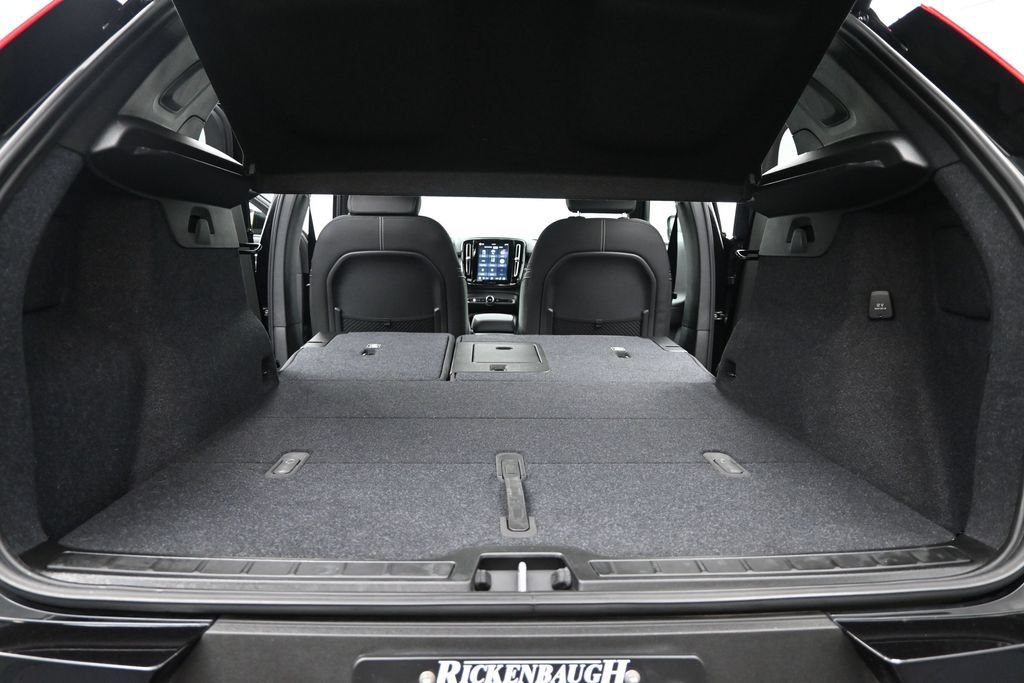 Used 2023 Volvo XC40 Recharge Ultimate w/ Protection Package Premier AWD/4WD image 18