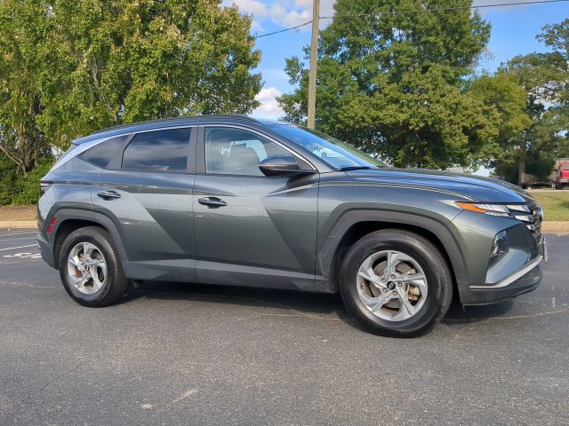 Used 2022 Hyundai Tucson SEL w/ Cargo Package FWD image 2