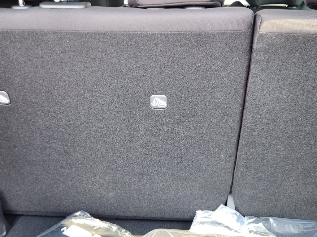 New 2026 Nissan Leaf w/ Floor Mat Package (S+) FWD image 16
