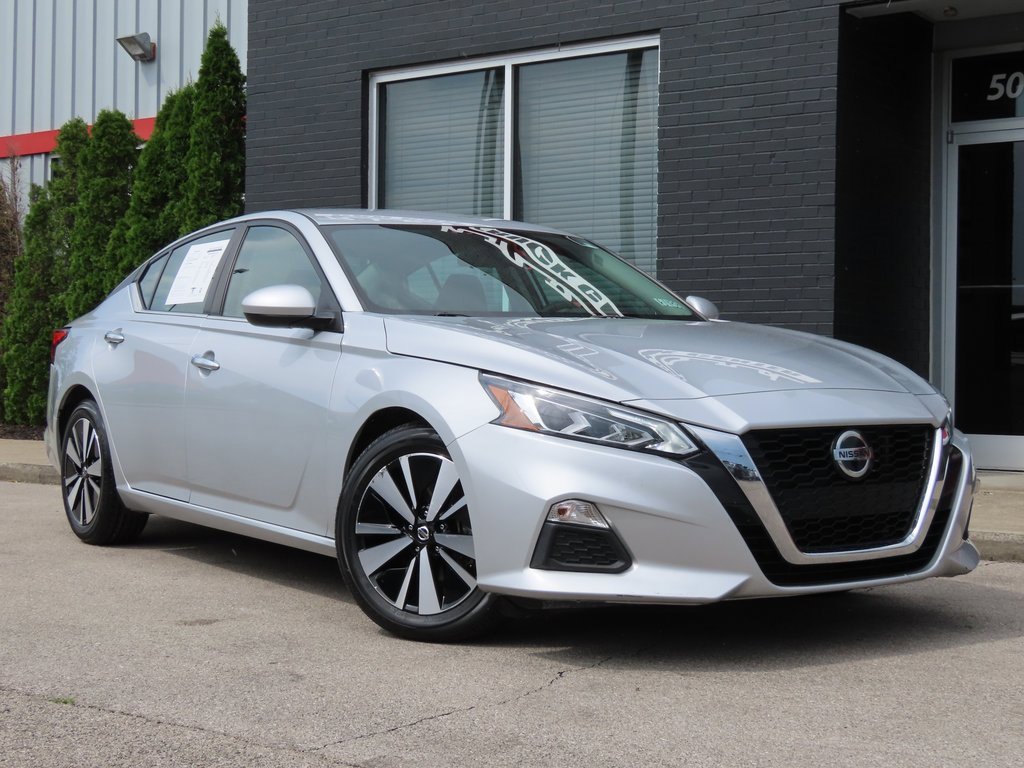 Used 2022 Nissan Altima 2.5 SV