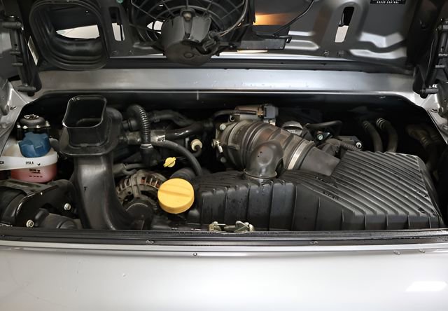 Used 2001 Porsche 911 Carrera 4 image 12