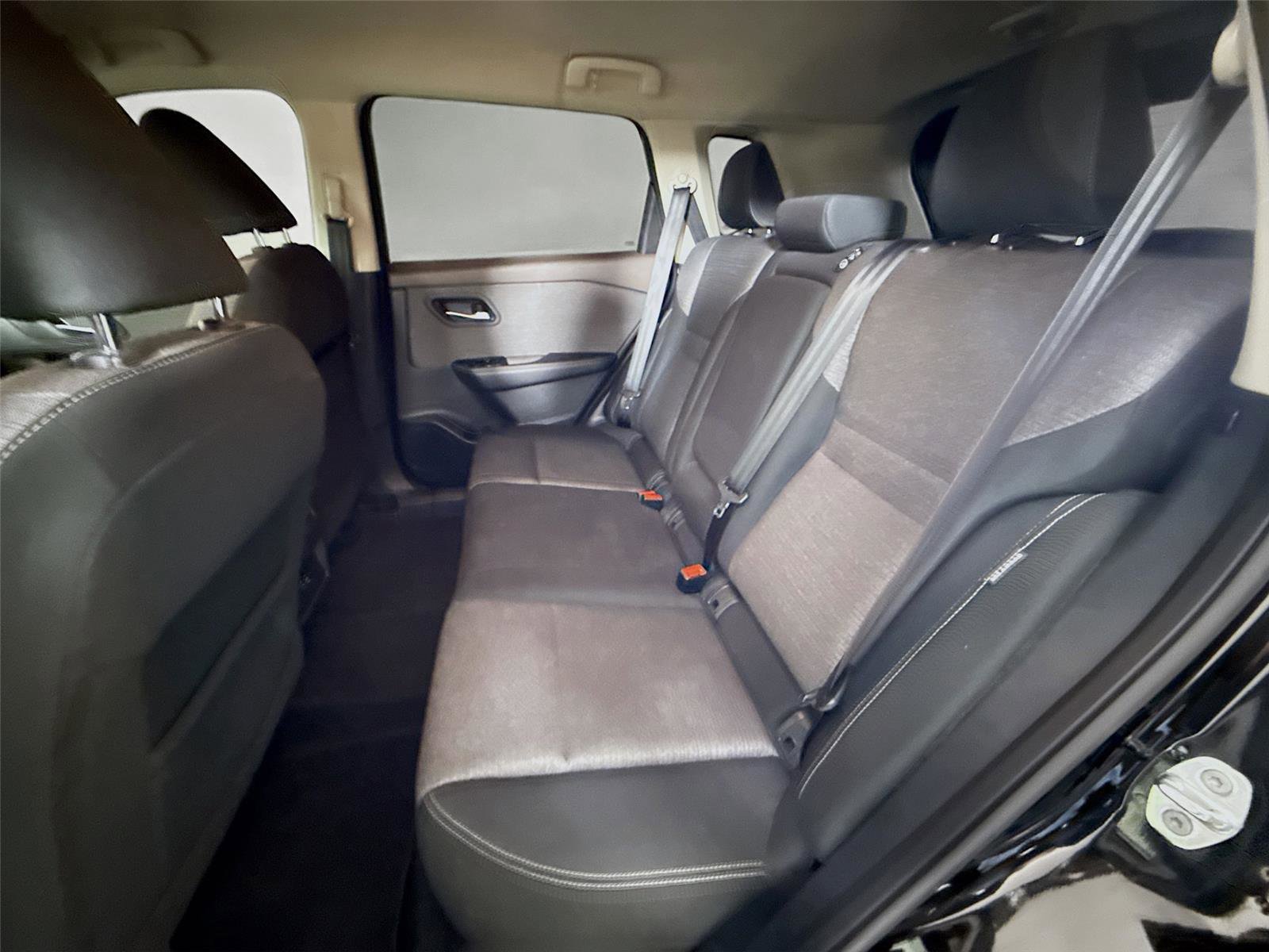 Used 2021 Nissan Rogue SV image 20