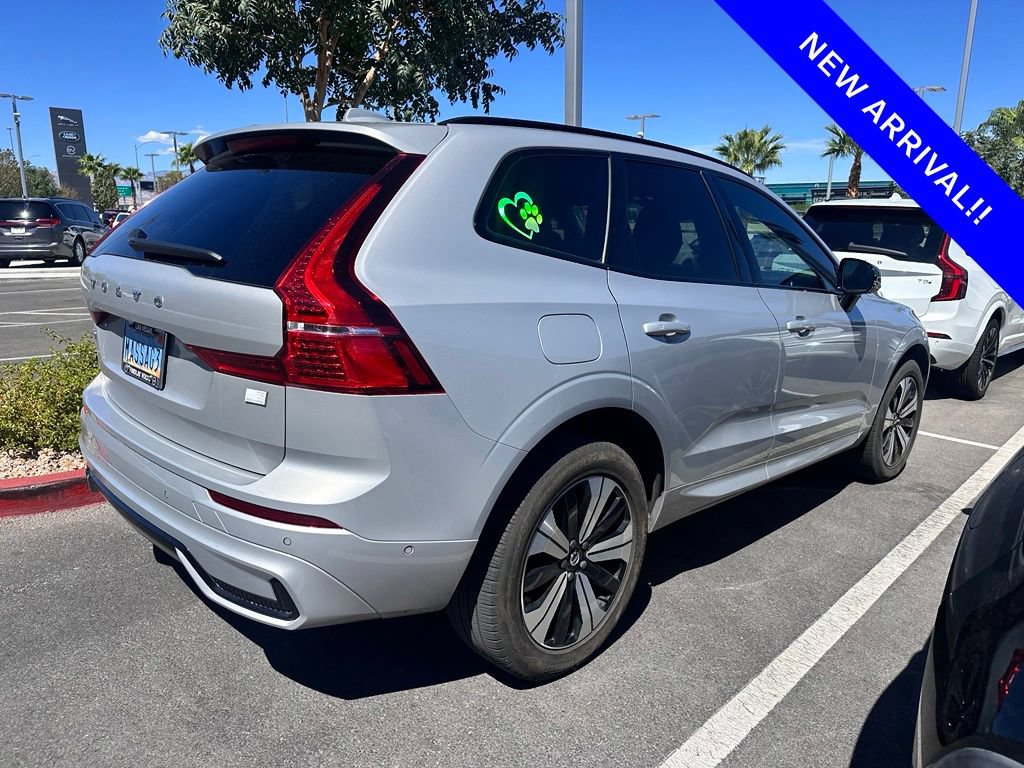 Used 2024 Volvo XC60 T8 Plus AWD/4WD image 9