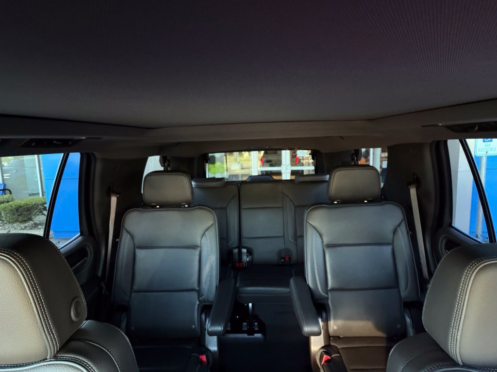 Used 2022 GMC Yukon Denali RWD image 29
