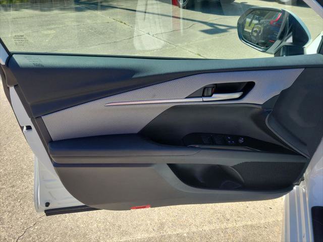 Certified 2025 Toyota Camry SE w/ Convenience Package FWD image 12