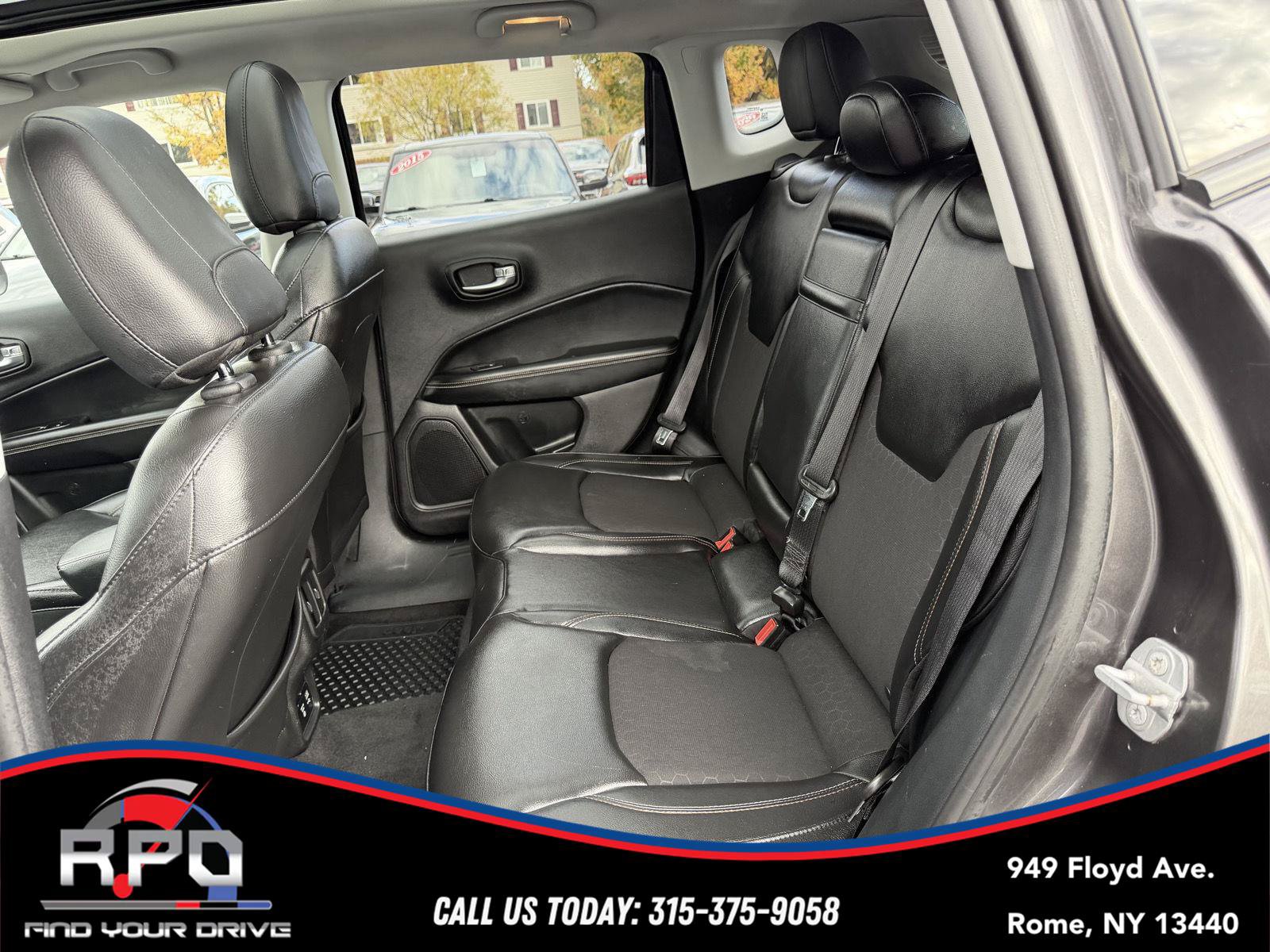 Used 2018 Jeep Compass Latitude AWD/4WD image 27