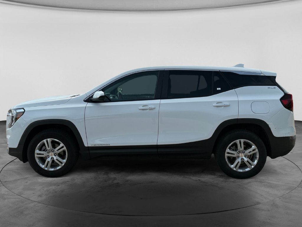 Used 2024 GMC Terrain SLE AWD/4WD image 6