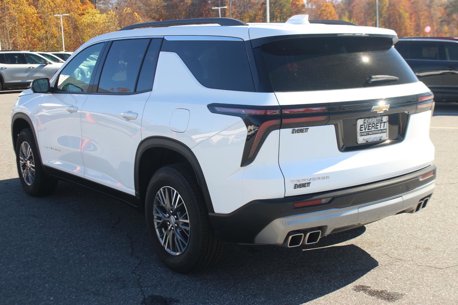 New 2025 Chevrolet Traverse LT w/ Driver Confidence Package image 5