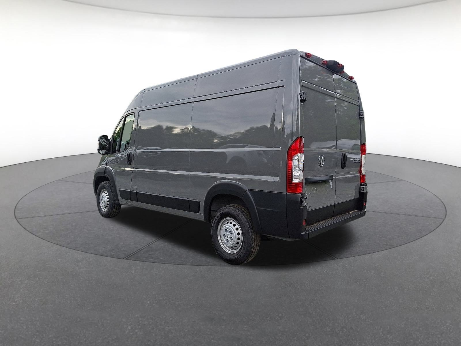 New 2025 RAM ProMaster 2500 w/ Convenience Group FWD image 3