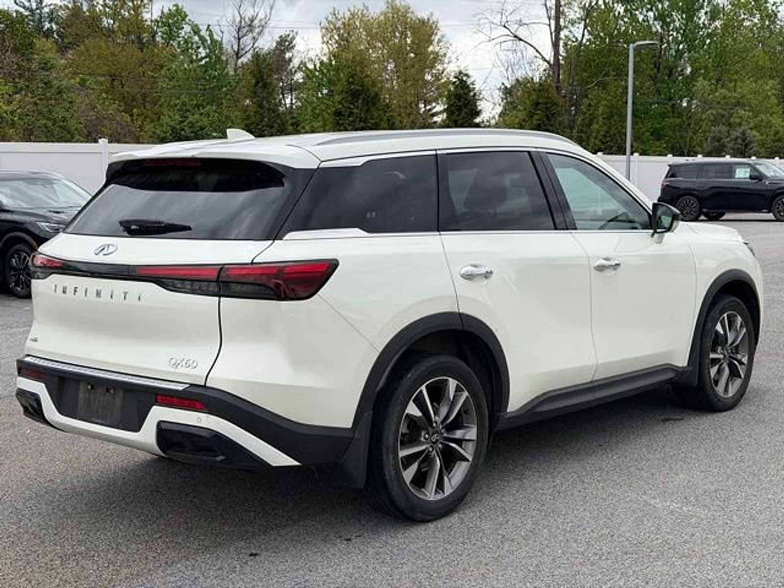 Certified 2023 INFINITI QX60 Luxe w/ Cargo Package AWD/4WD image 7