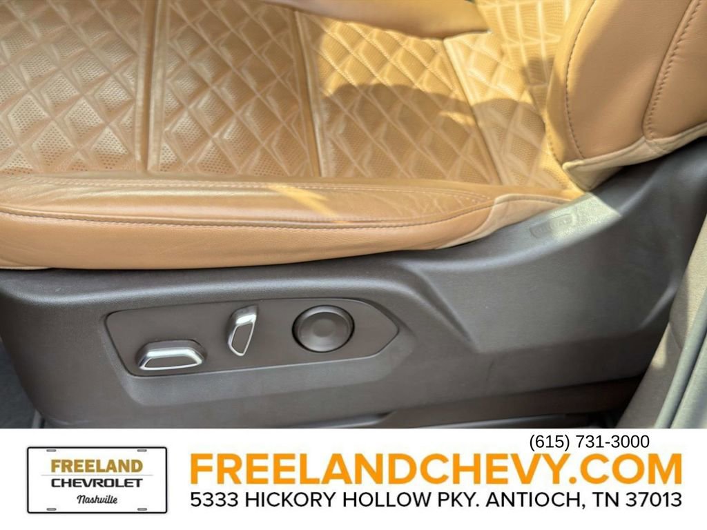 Used 2023 Cadillac Escalade Premium Luxury image 26