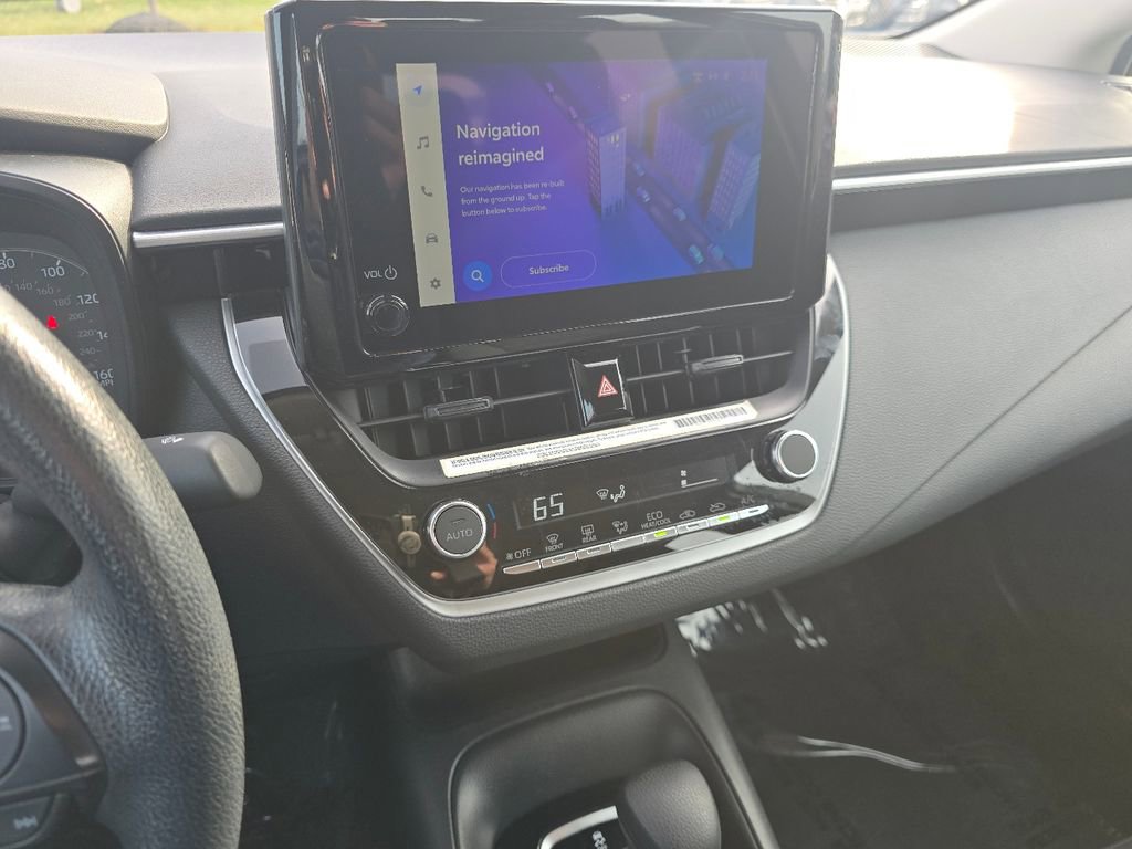 Used 2024 Toyota Corolla LE image 23