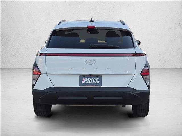 Used 2025 Hyundai Kona SEL FWD image 7