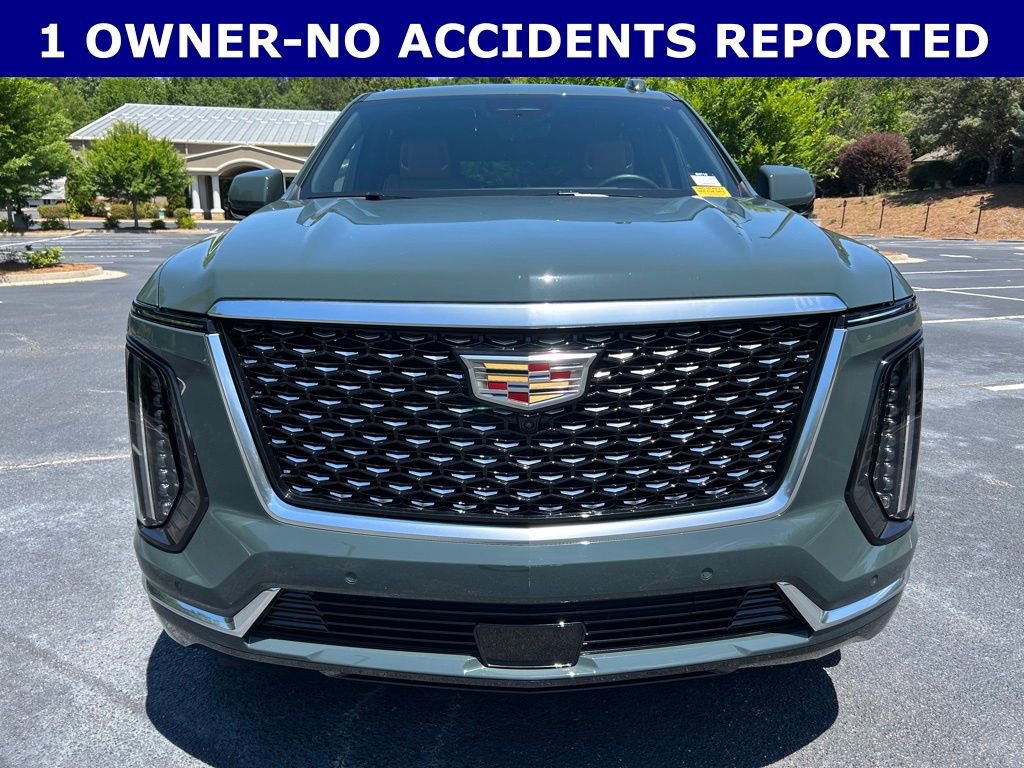 Used 2025 Cadillac Escalade Premium Luxury RWD image 13